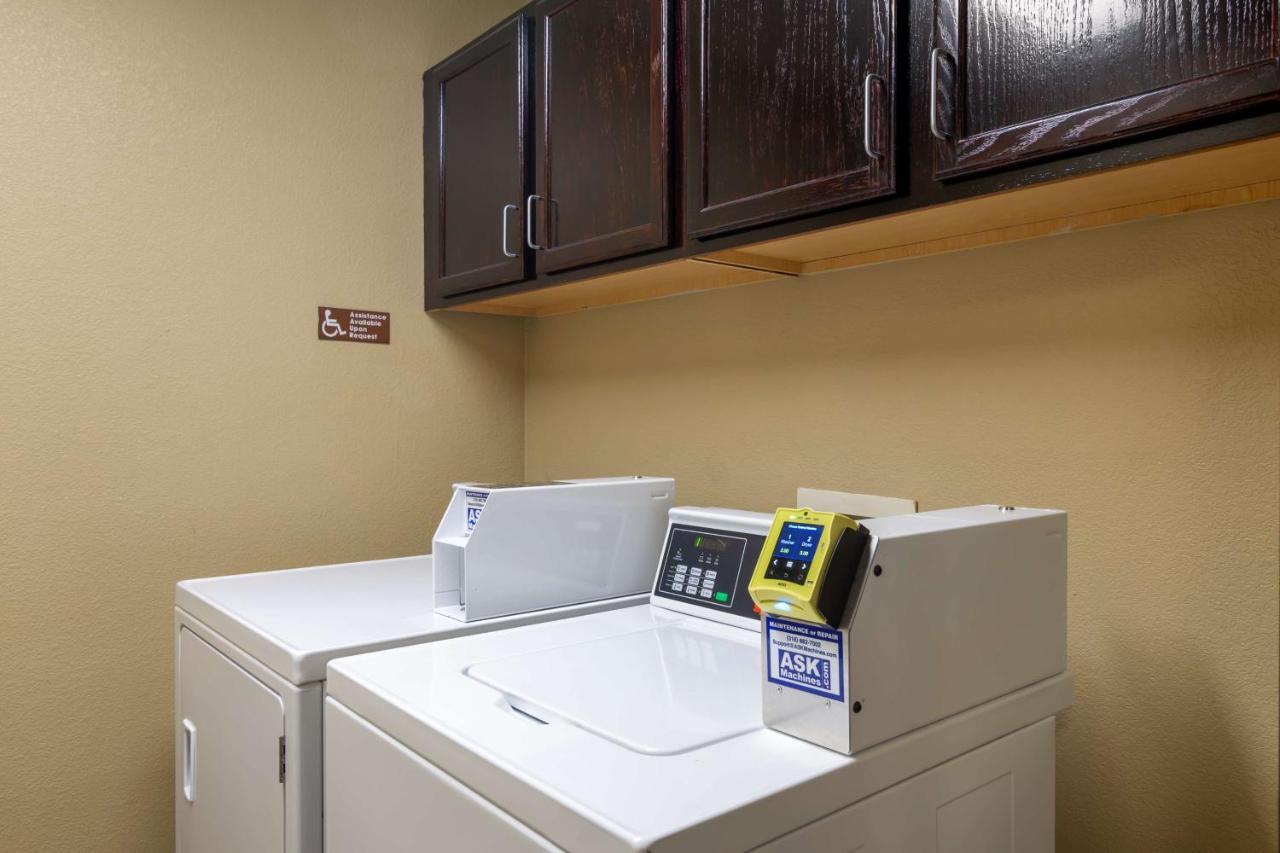 Best Western Governors Inn And Suites Wichita Exterior foto